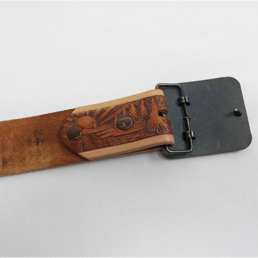 Boy Scouts of America Vintage Tooled Leather Belt Boys sz 8/10 Eagle Sunset BSA